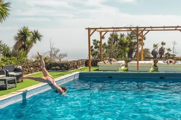 Large Heated Pool, Hot Tub. Tenerife. TailoredTenerifeHolidays.es Large Heated Pool, Hot Tub. Tenerife. TailoredTenerifeHolidays.es